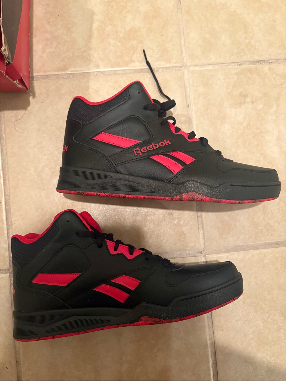 Reebok Men's Black and Red Mid-Top Sneakers - Picture 4 of 5